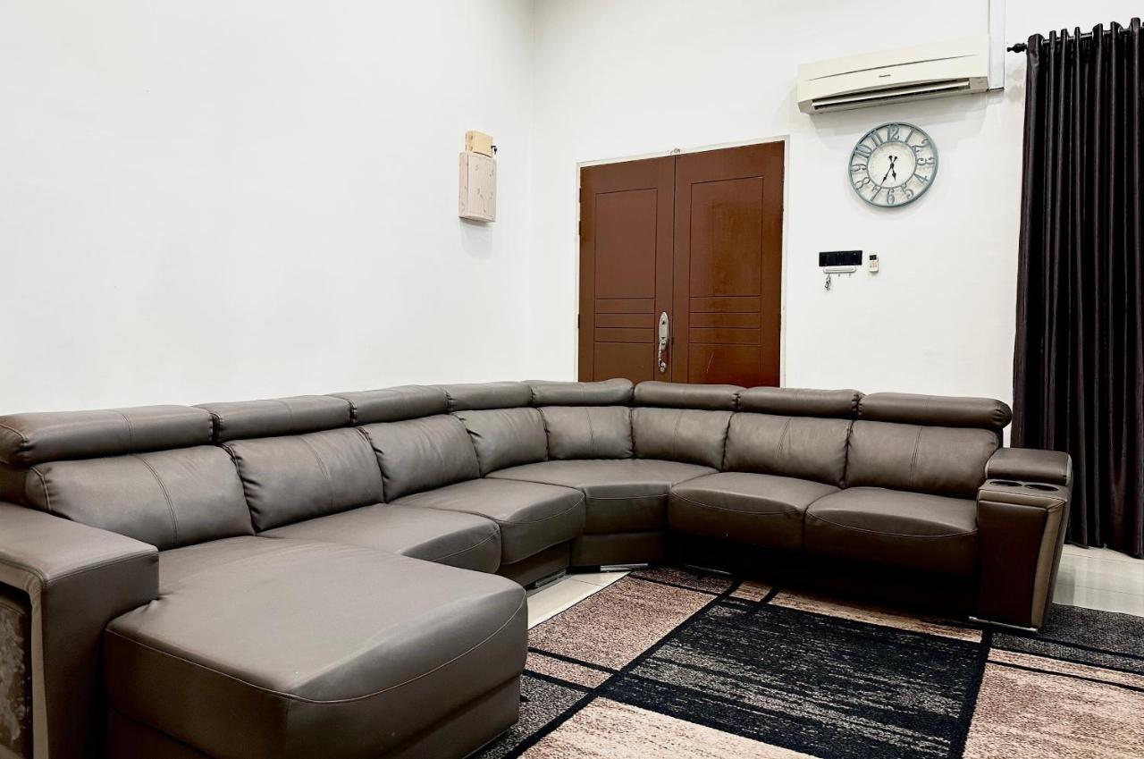 Bandar Melaka Family Bungalow Private Pool Bbq Wifi Netflix Eksteriør bilde